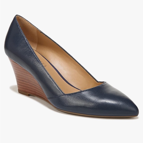 Franco Sarto “Frankie” women’s shoe. Midnight blue leather. - Picture 4 of 4